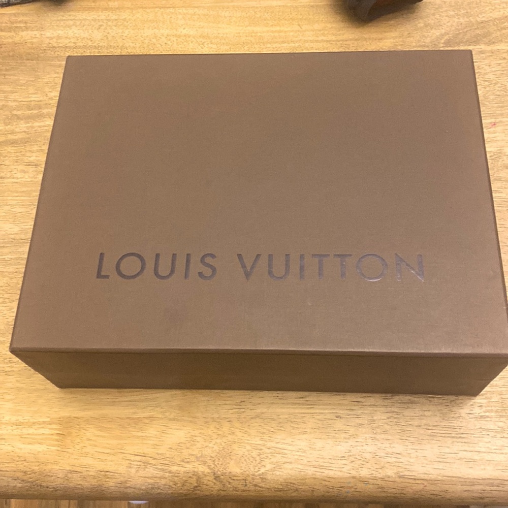 Classic Louis Vuitton purse box!